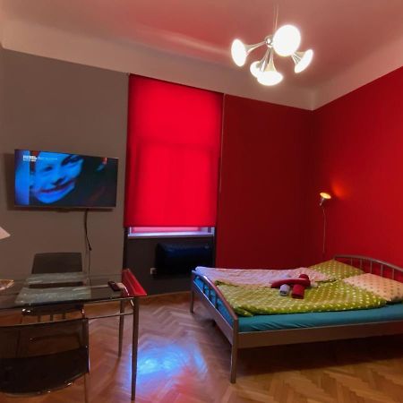 פראג Apartment B42 Bed And Cafe מראה חיצוני תמונה