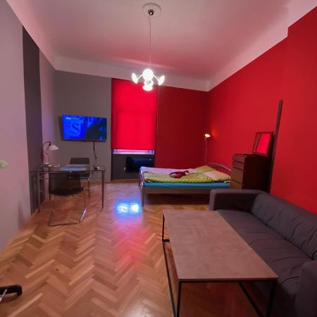 פראג Apartment B42 Bed And Cafe מראה חיצוני תמונה