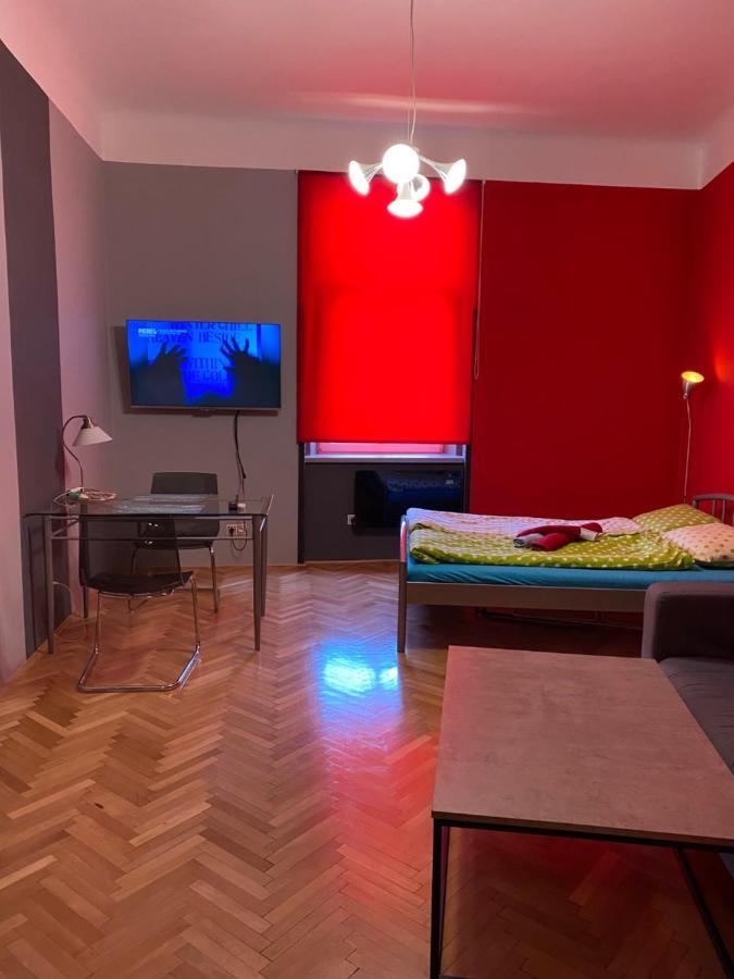 פראג Apartment B42 Bed And Cafe מראה חיצוני תמונה