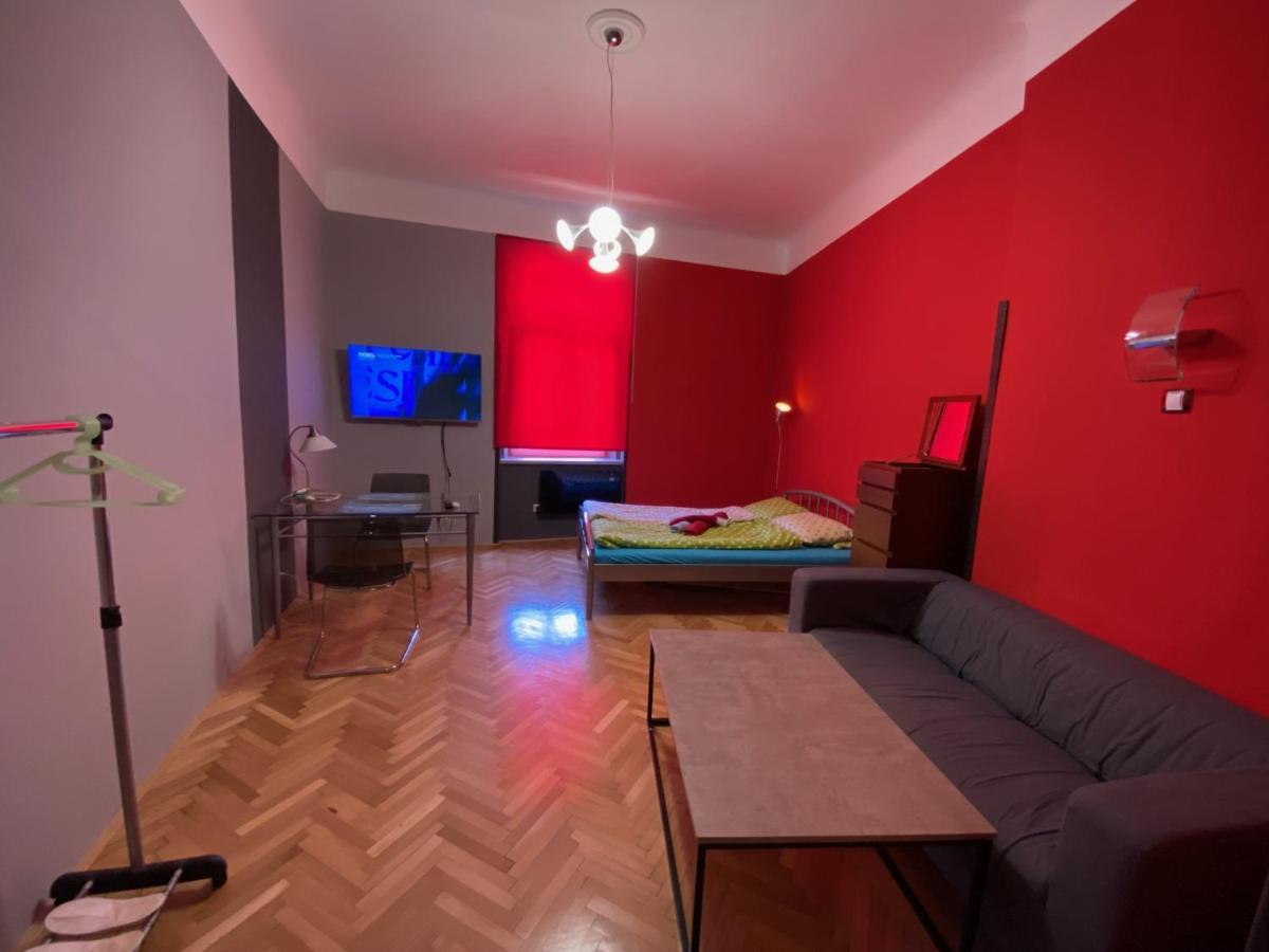 פראג Apartment B42 Bed And Cafe מראה חיצוני תמונה