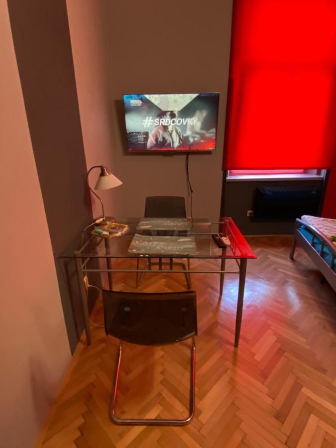 פראג Apartment B42 Bed And Cafe מראה חיצוני תמונה