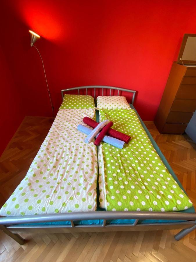 פראג Apartment B42 Bed And Cafe מראה חיצוני תמונה