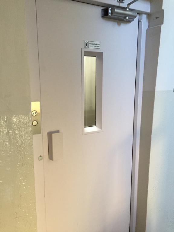פראג Apartment B42 Bed And Cafe מראה חיצוני תמונה